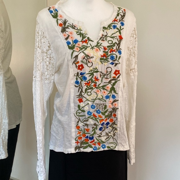 Sundance Tops Sundance White Embroidered Top With Lace Sleeves